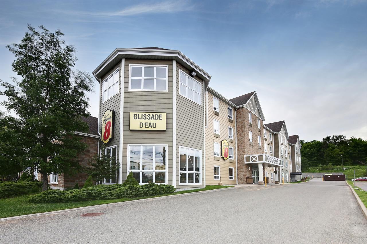 Super 8 By Wyndham Québec Exterior foto